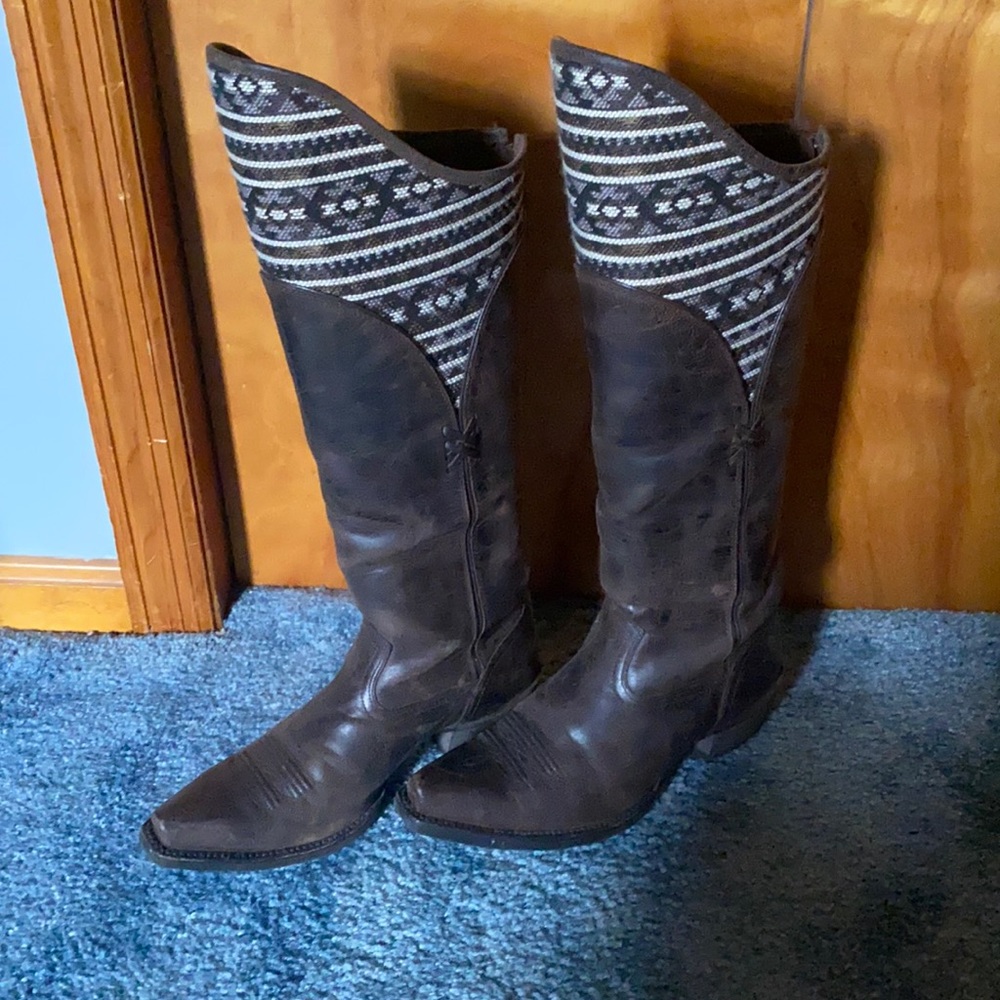 Ariat knee high cow girl boots